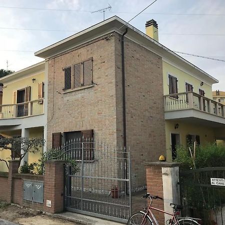 Villa Parisi Luxury Italian Villa Фано Екстериор снимка